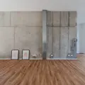 Sichtbetonwand im Verkaufsraum